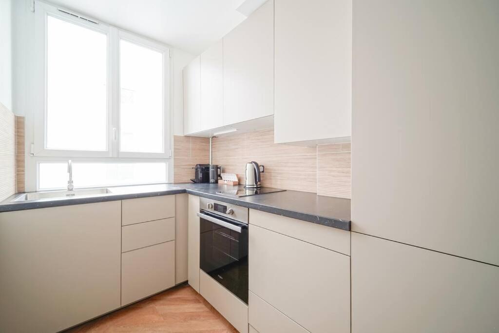 Apartment Charmant Proche De L'opera Bastille - Iii *